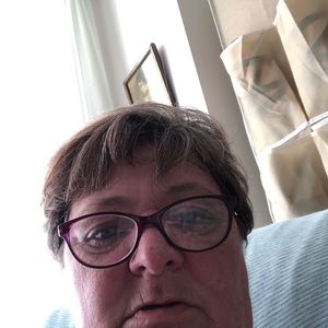 Meet your Posher, Debra